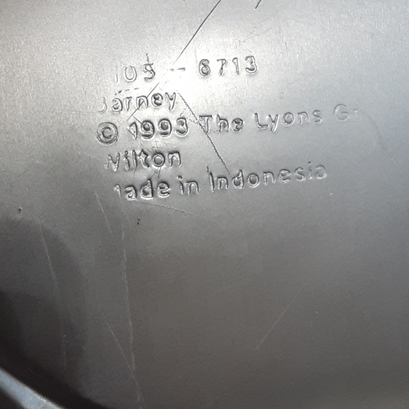 1993 Barney cake pan - Picture 2 of 3